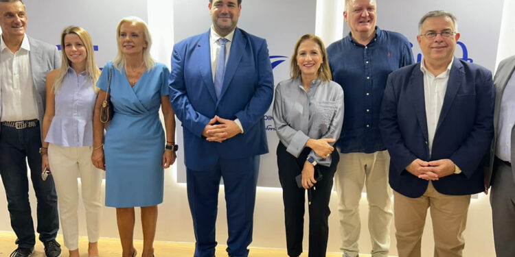 Με τον Υπουργό Εσωτερικών Θ. Λιβάνιο